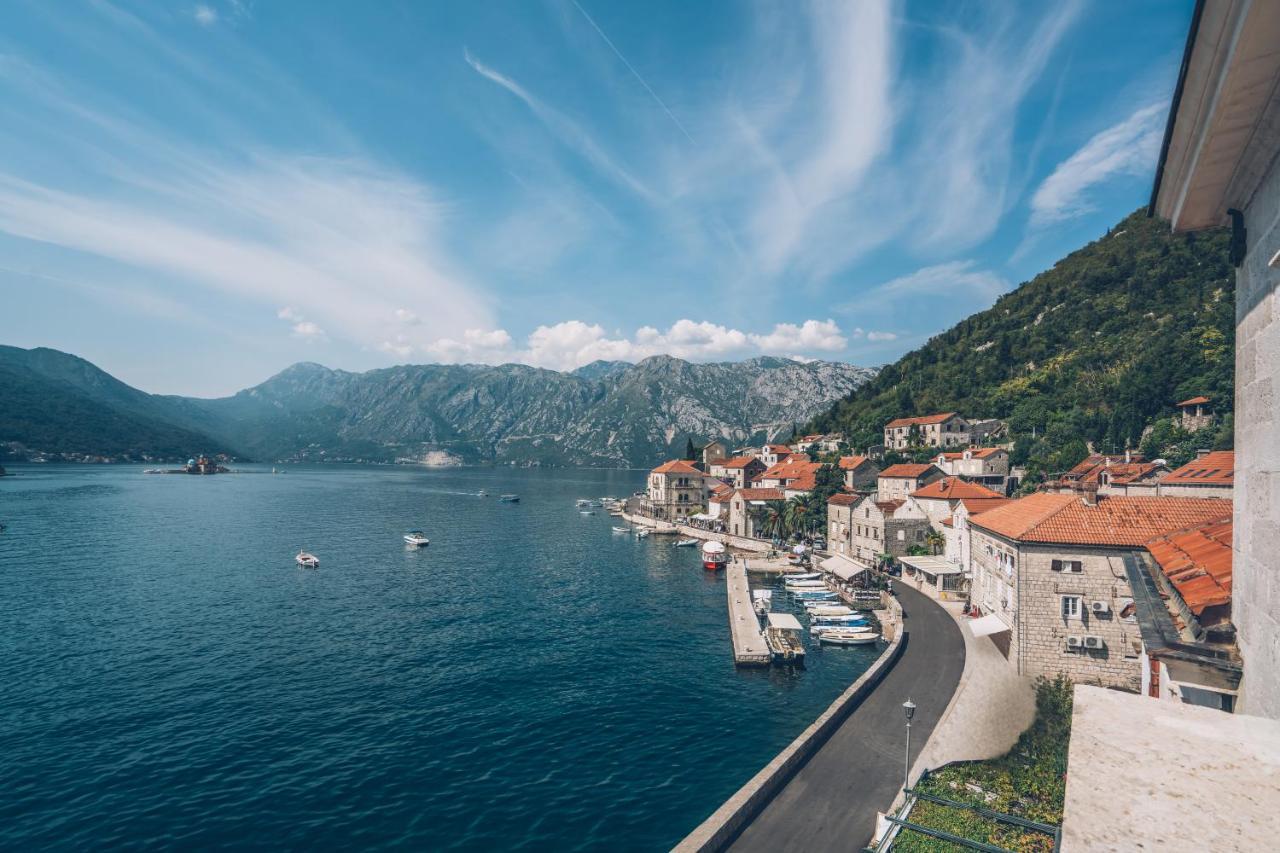 Lady Of The Rocks Apartments Perast Bagian luar foto